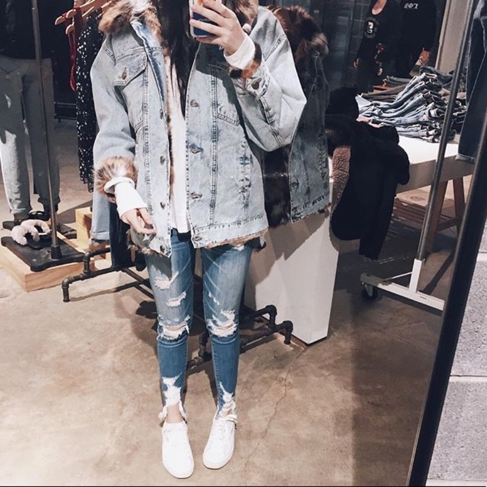Ultra ripped hi rise jeans